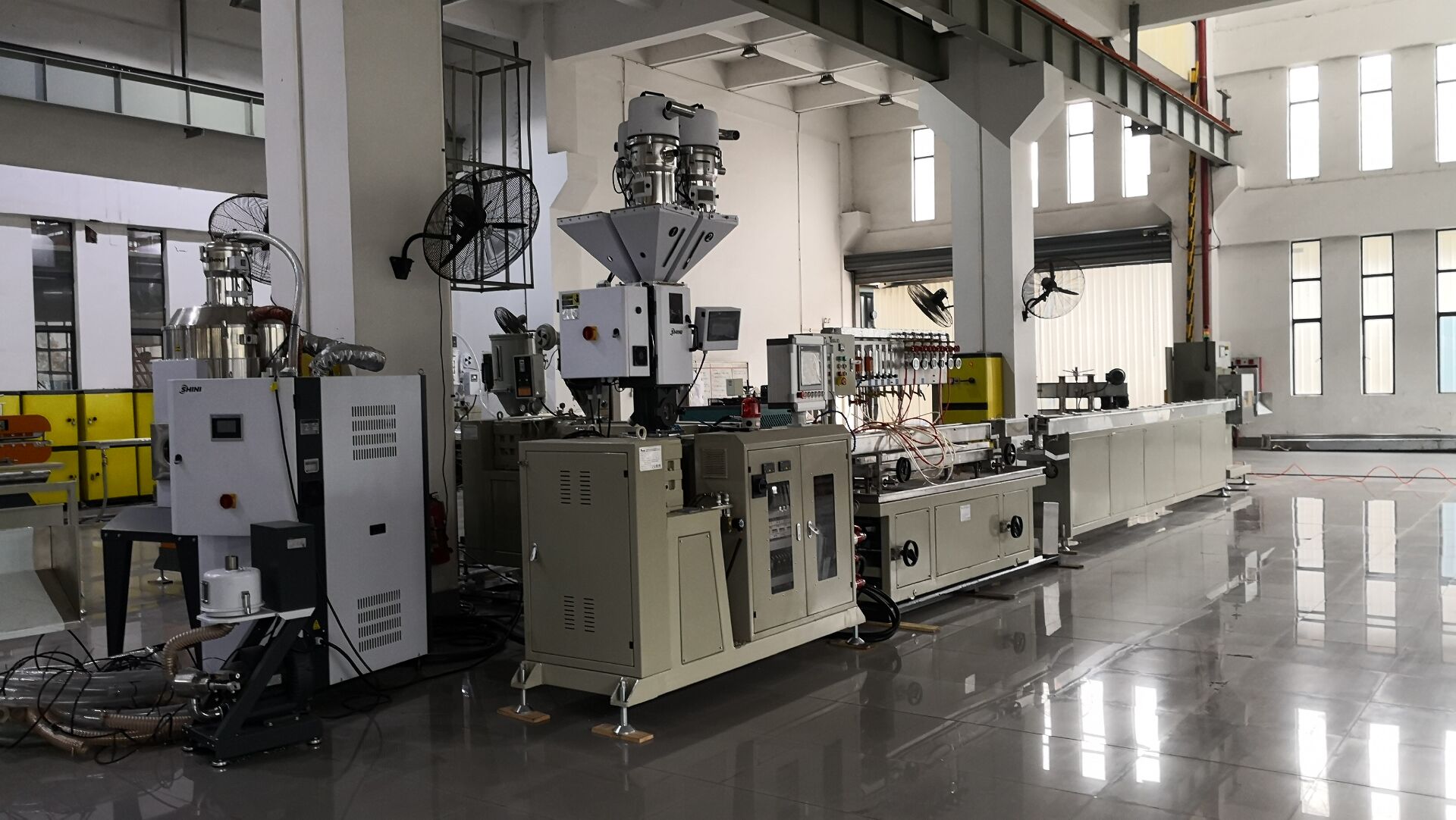 automobile wiper extrusion machine from China Manufacturer YAOAN PLASTIC MACHINERY CO.,LTD.